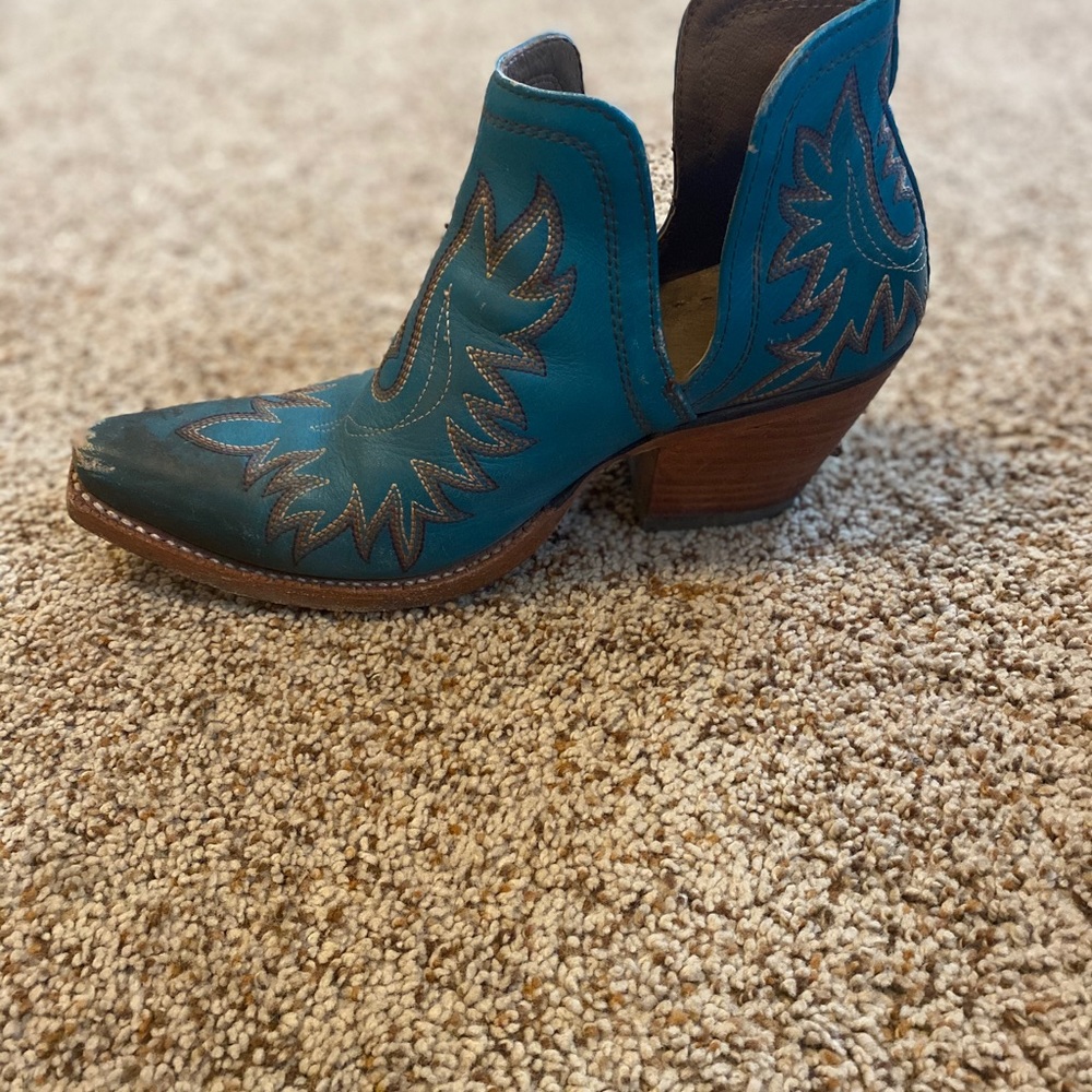 Arias Dixon booties